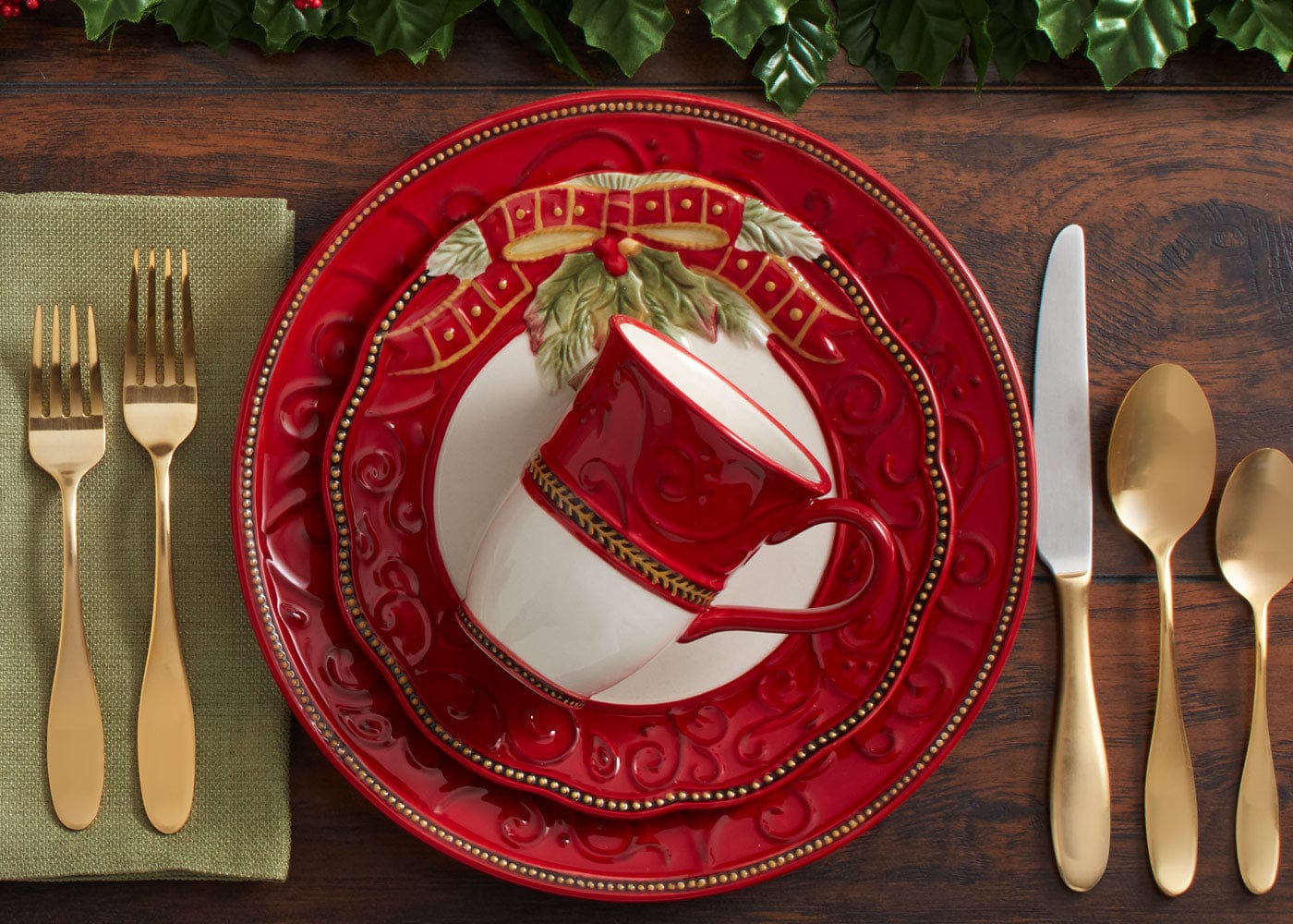 Festive Holiday Table Setting